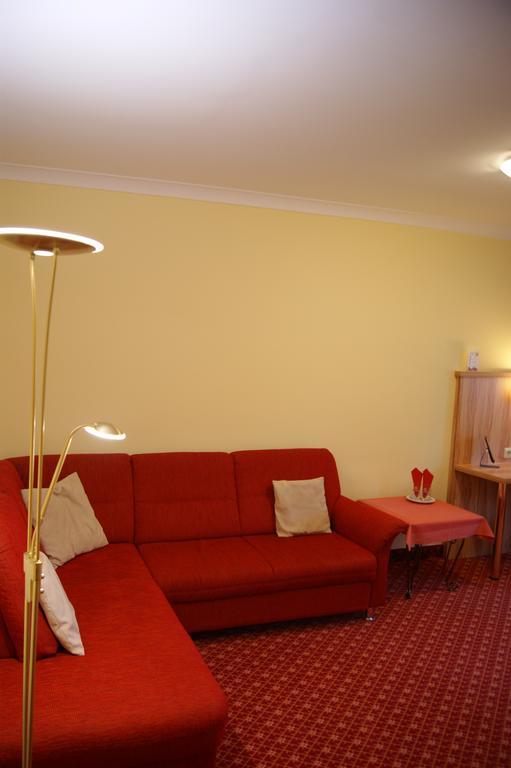Kurhotel Kaiser Trajan Bad Goegging Room photo